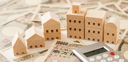 家の模型とお金